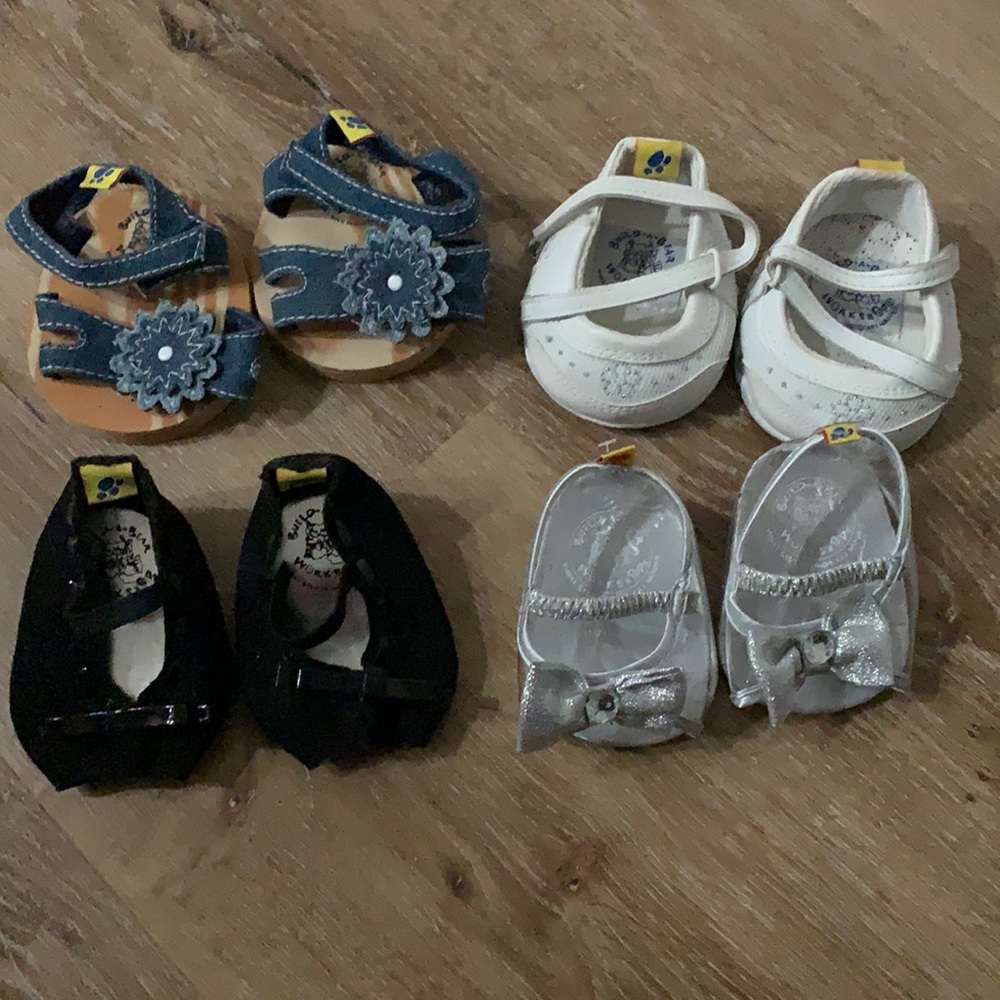Build-a-Bear shoes 4 pairs for girls
